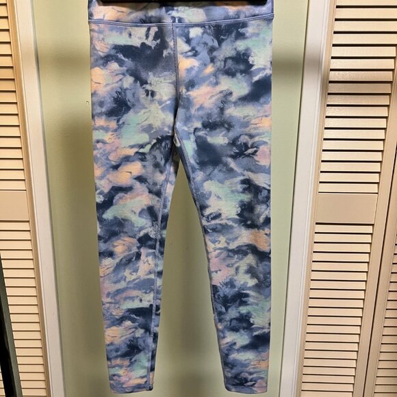 Ivivva Jackets, Pants, Tank Tops and Dress Size 10 and 12 - Picture 2 of 11